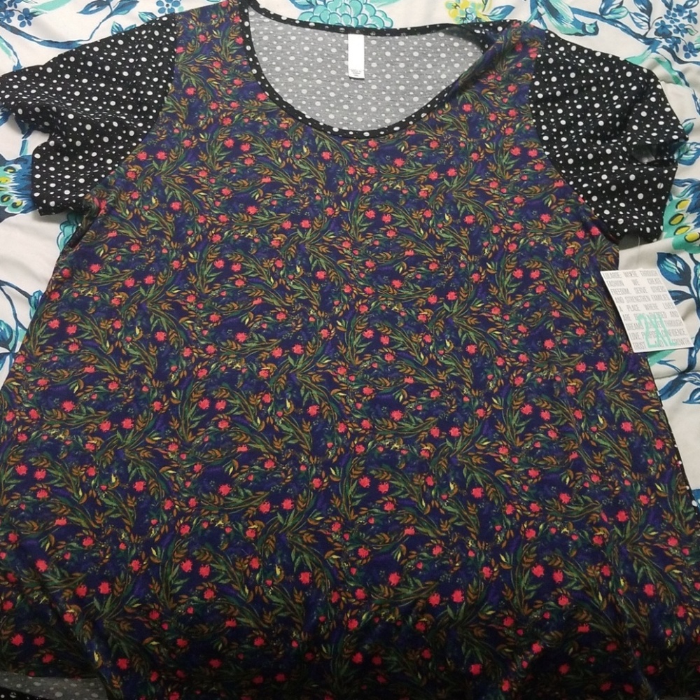 Lularoe classic T